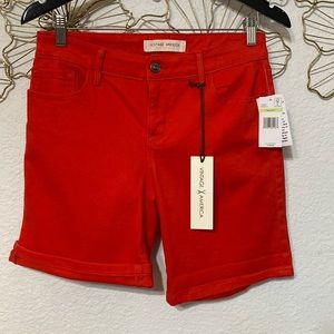 Nwt vintage America Bermuda shorts size 4